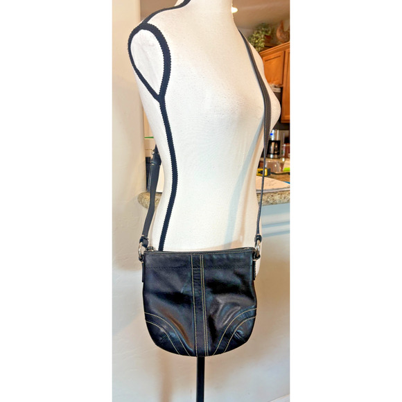 COACH ICONIC Y2K SMALL SOHO CROSSBODY BAG BLACK LEATHER WITH WHITE STITCHING - Picture 1 of 4